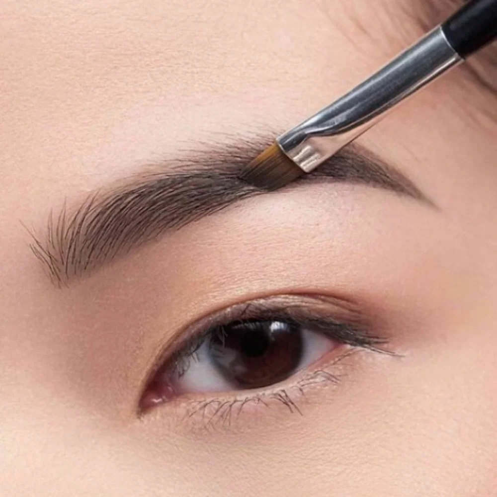 Anastasia Beverly Hills Dipbrow Pomade in Medium Brown & Dual-ended Angled Brush - Picture 5 of 6